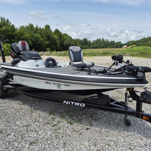 2015 Nitro Z7~Mercury 150HP w/294 Hours & Single Axle Trailer  thumb 3
