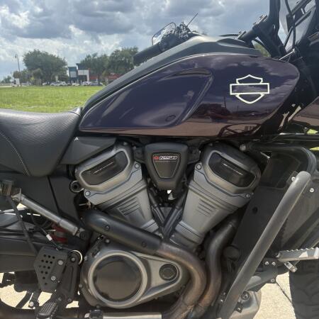 2022 Harley-Davidson® Pan America™ 1250 Special RA1250S thumb 2