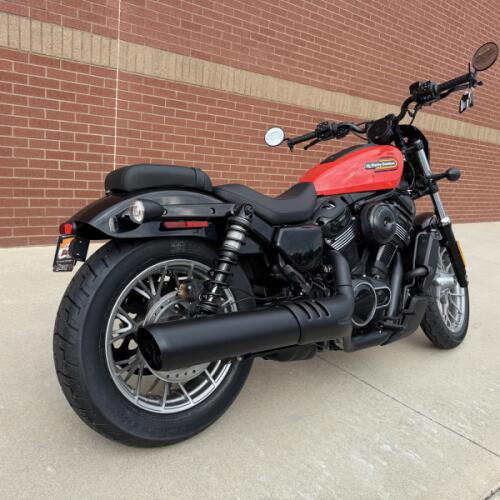 2026 Harley-Davidson® Nightster® Special Blood Orange Black Trim thumb 2