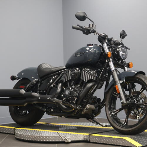 2025 Indian Motorcycle Chief Bobber Dark Horse® Storm Gray thumb 2
