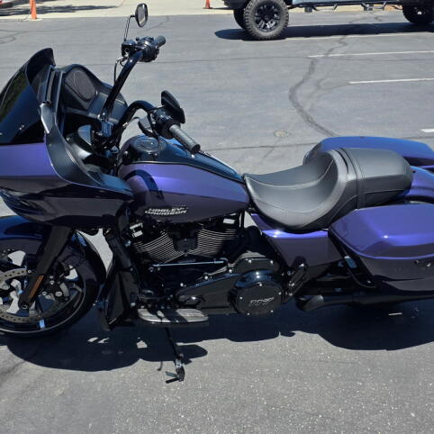 2026 Harley-Davidson® Road Glide™ thumb 1