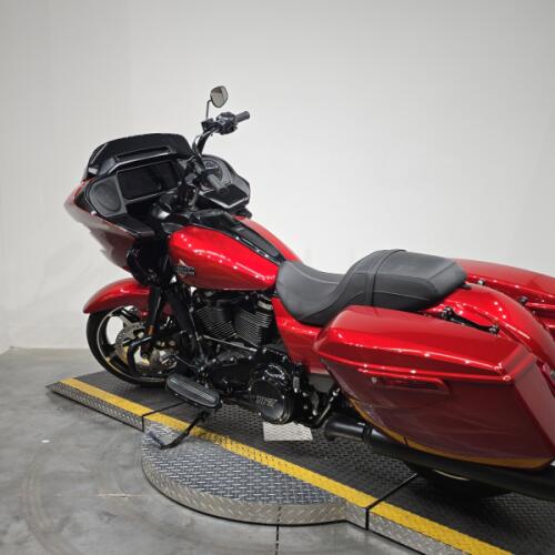 FLTRX 2025 Road Glide™ thumb 0