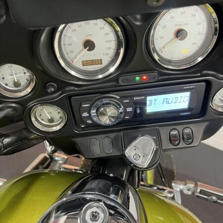 FLHX 2011 Street Glide® thumb 0