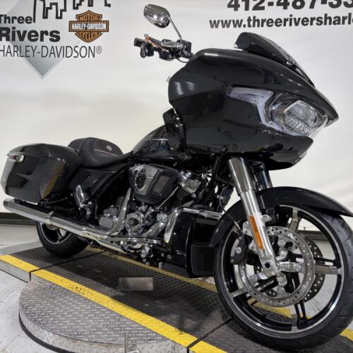 2026 Harley-Davidson® Road Glide® Midnight Ember Liberty thumb 2