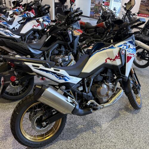 2026 Honda Africa Twin thumb 0