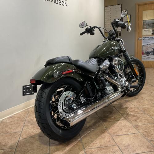 2026 Harley-Davidson® Street Bob® Olive Steel Metallic thumb 0