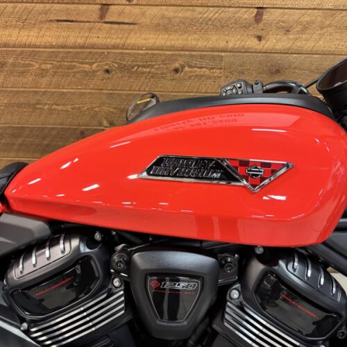 2026 Harley-Davidson® Sportster® S Blood Orange Black Trim RH1250S thumb 3