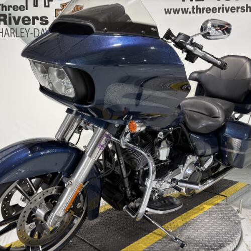 2016 Harley-Davidson® Road Glide® Special Custom Colour Cosmic Blue Pearl thumb 0