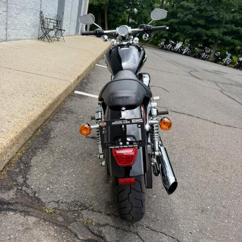 2012 XL1200C Sportster 1200 Custom thumb 1