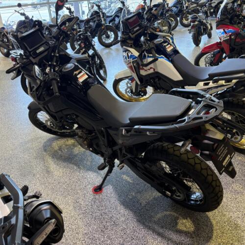 2026 Honda Africa Twin DCT thumb 1