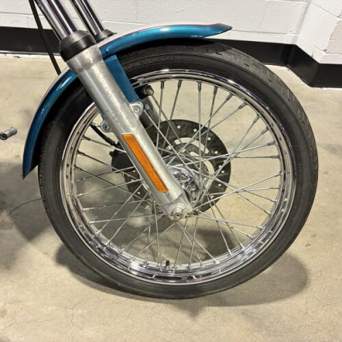 2004 Harley-Davidson® Wide Glide Luxury Teal and Brilliant Silver FXDWG thumb 2