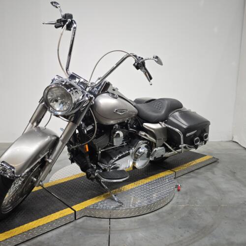 FLHRC 2007 Road King® Classic thumb 2