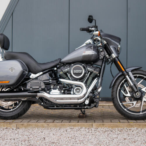 2022 (73) Harley-Davidson® Sport Glide™ thumb 2