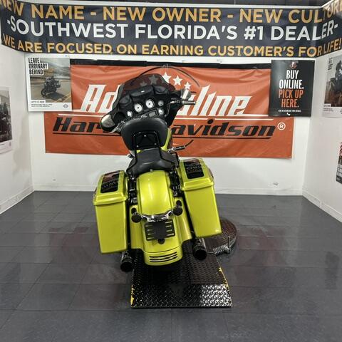 FLHX 2011 Street Glide® thumb 1