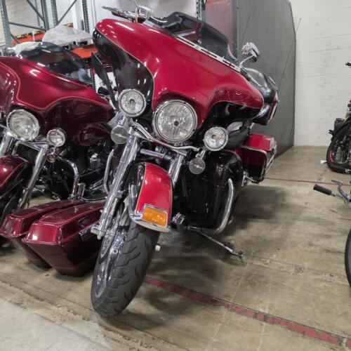 2011 Harley-Davidson® Electra Glide® Ultra Limited FLHTK  thumb 1