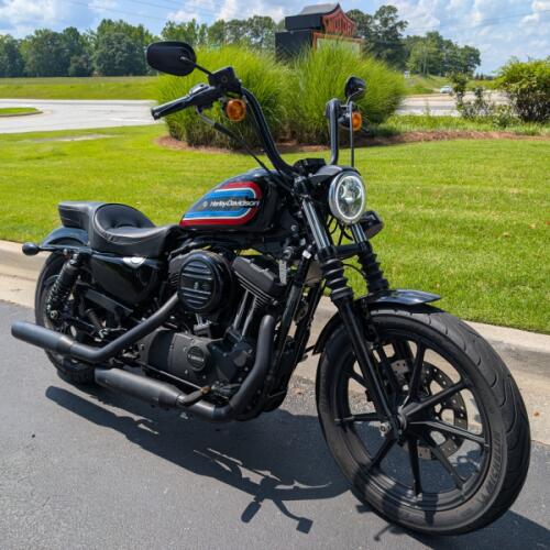 2020 Harley-Davidson® Iron 1200™ Vivid Black thumb 3