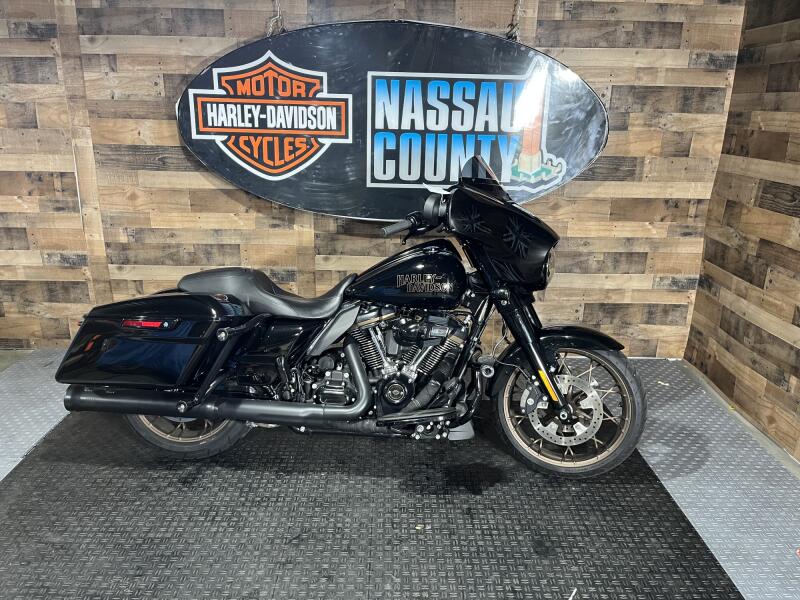 2023 Harley-Davidson® Street Glide® ST Vivid Black
