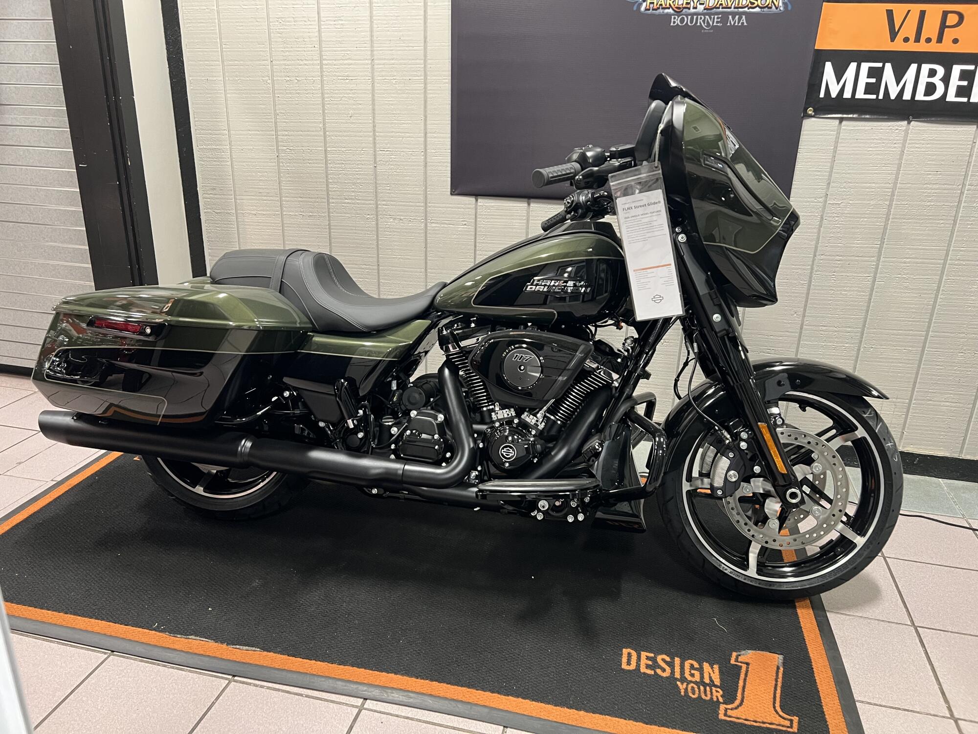 2026 Harley-Davidson® Street Glide® Olive Steel Metallic / Vivid Black Chrome Trim