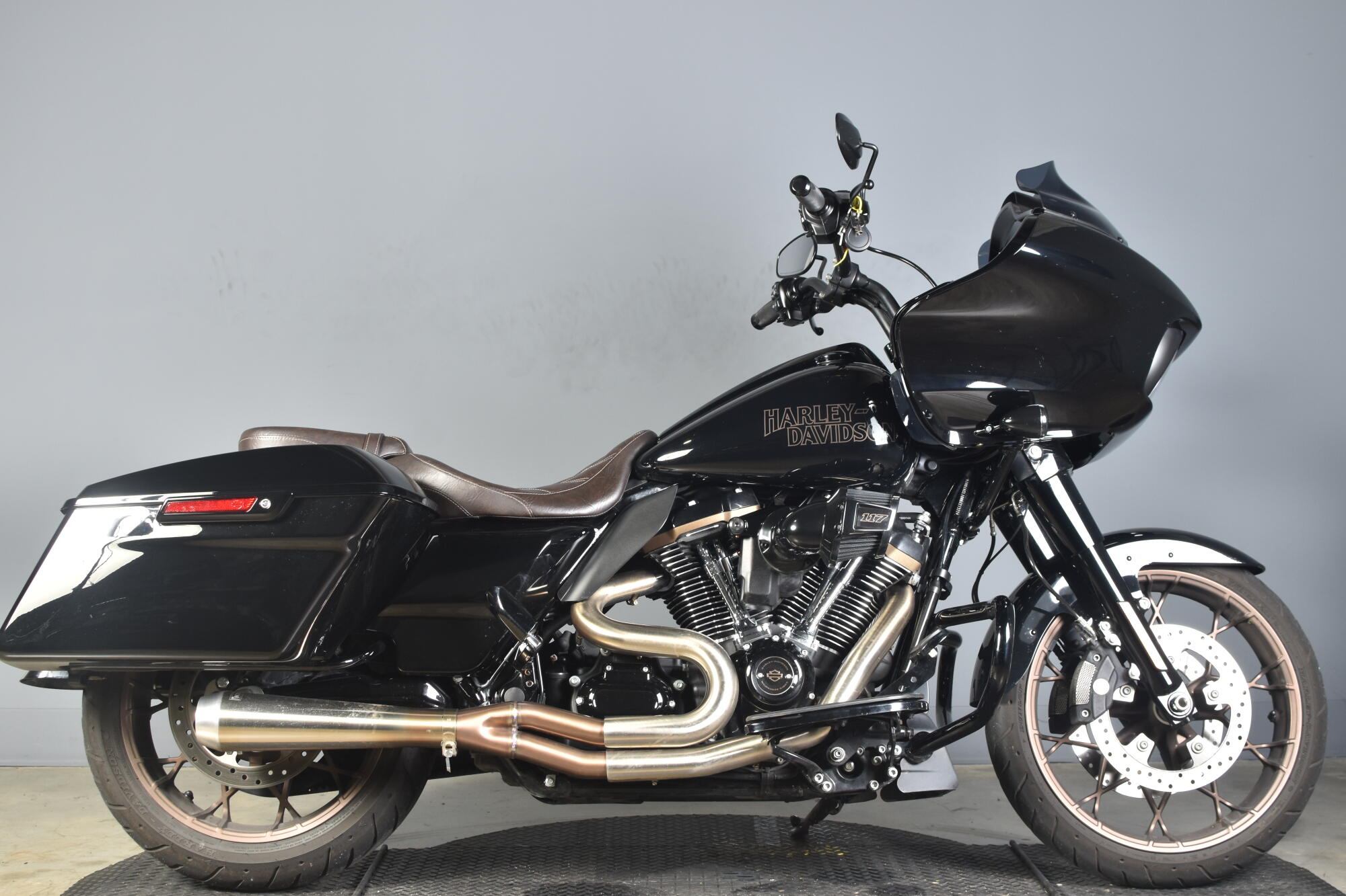 2022 Harley-Davidson® Road Glide® Special Vivid Black | Old Glory