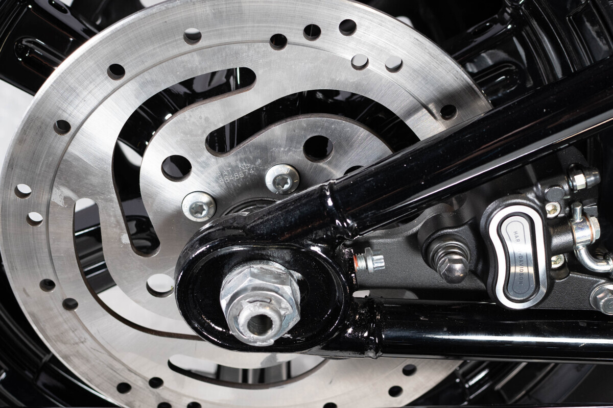 2026 Harley-Davidson® Street Bob® FXBB, photo 32