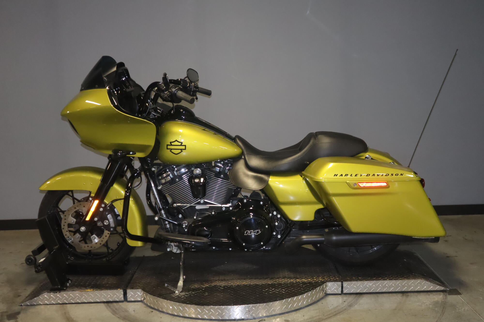 2020 Harley-Davidson® Road Glide® Special – Eagle Eye Special