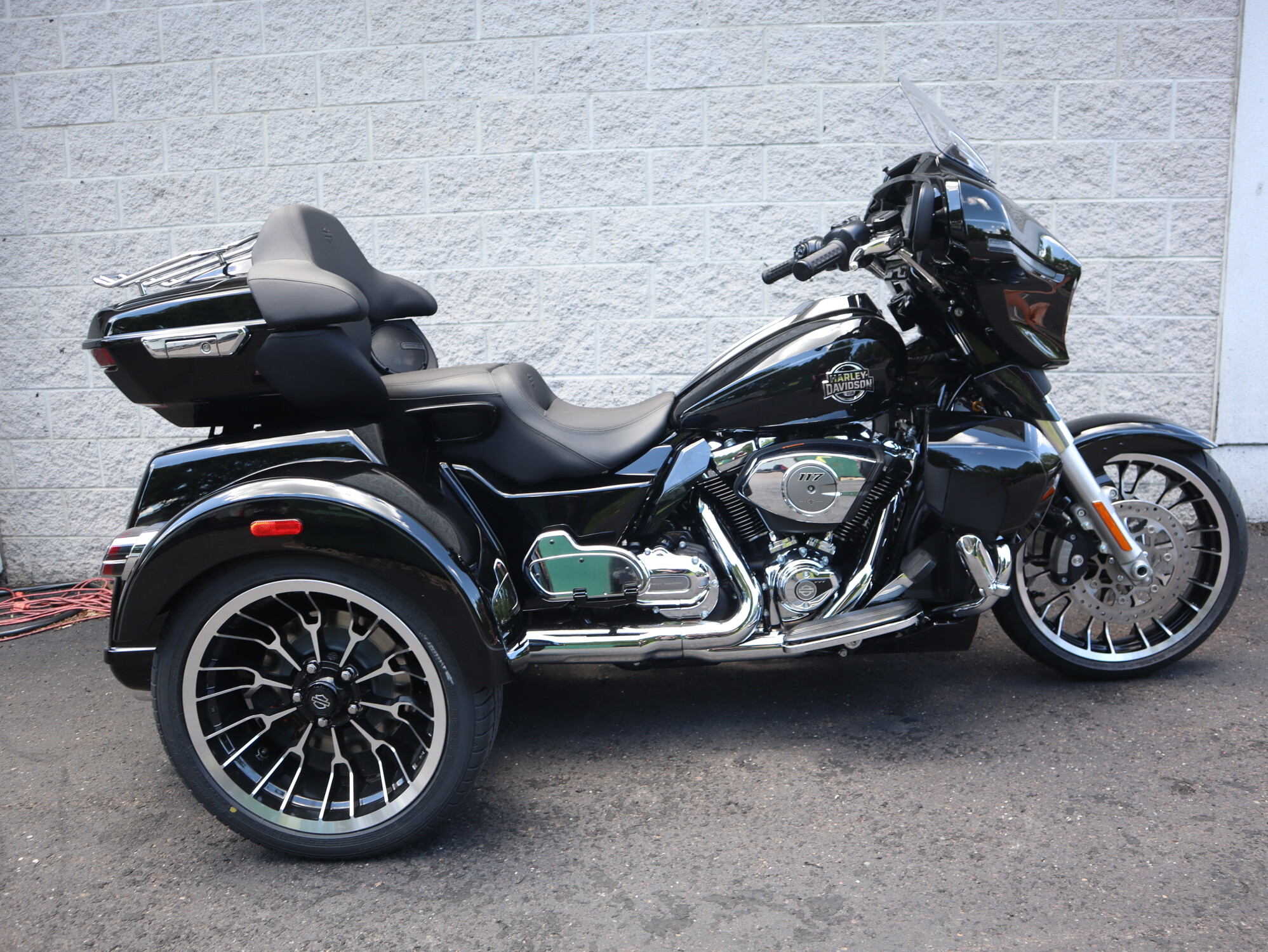2026 Harley-Davidson® Street Glide 3 Limited FLHLT