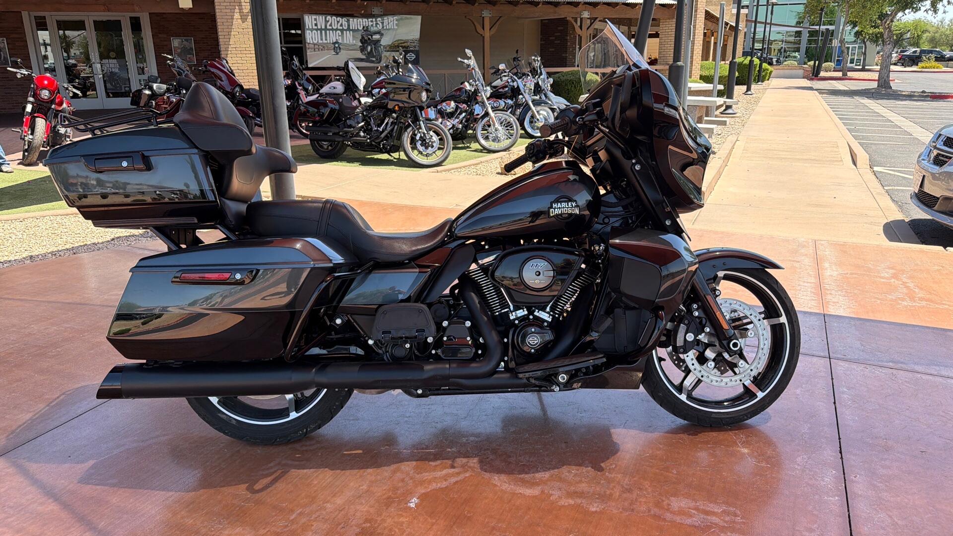 FLHXU 2025 Street Glide™ Ultra