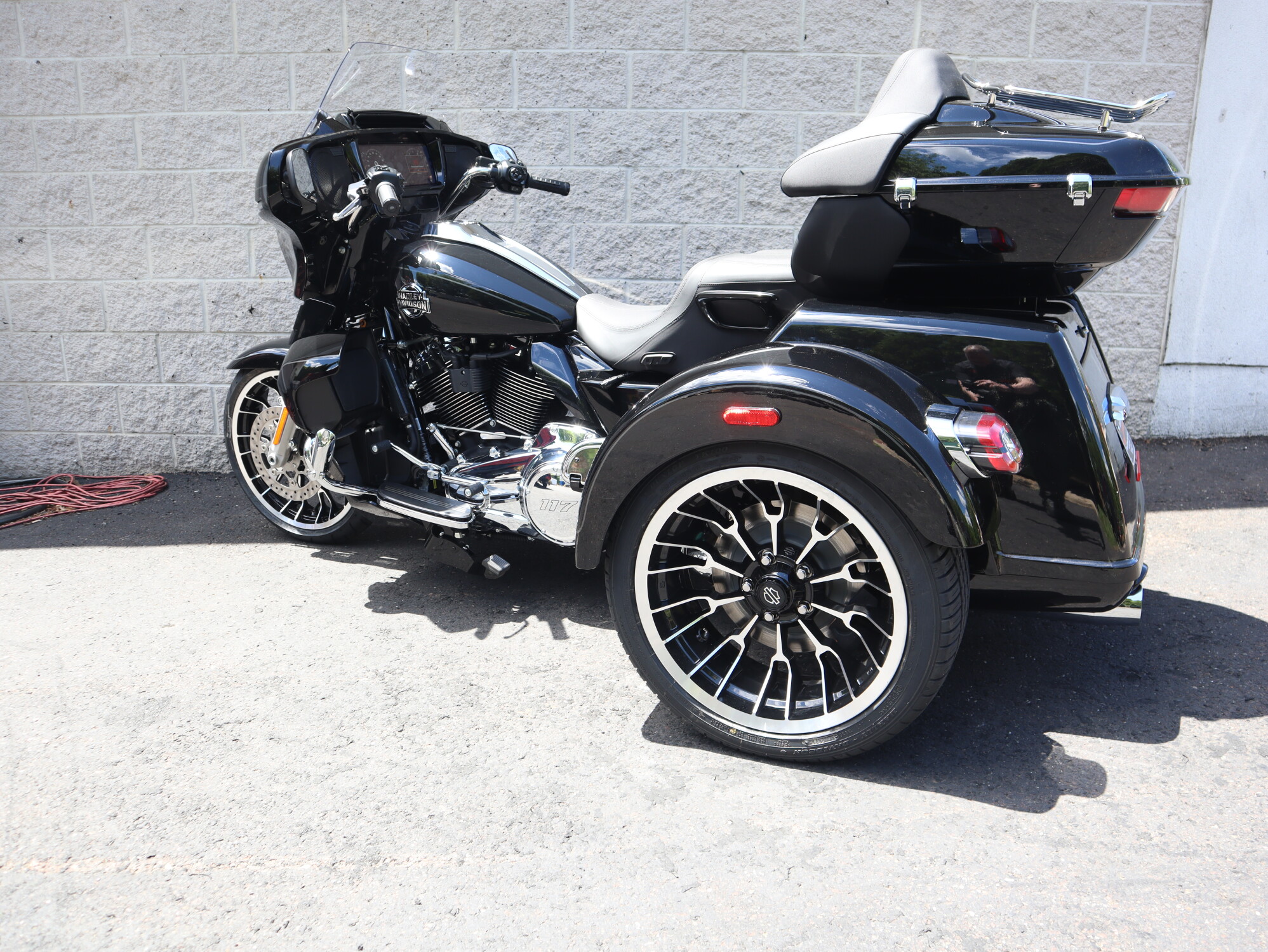 2026 Harley-Davidson® Street Glide 3 Limited FLHLT, photo 6
