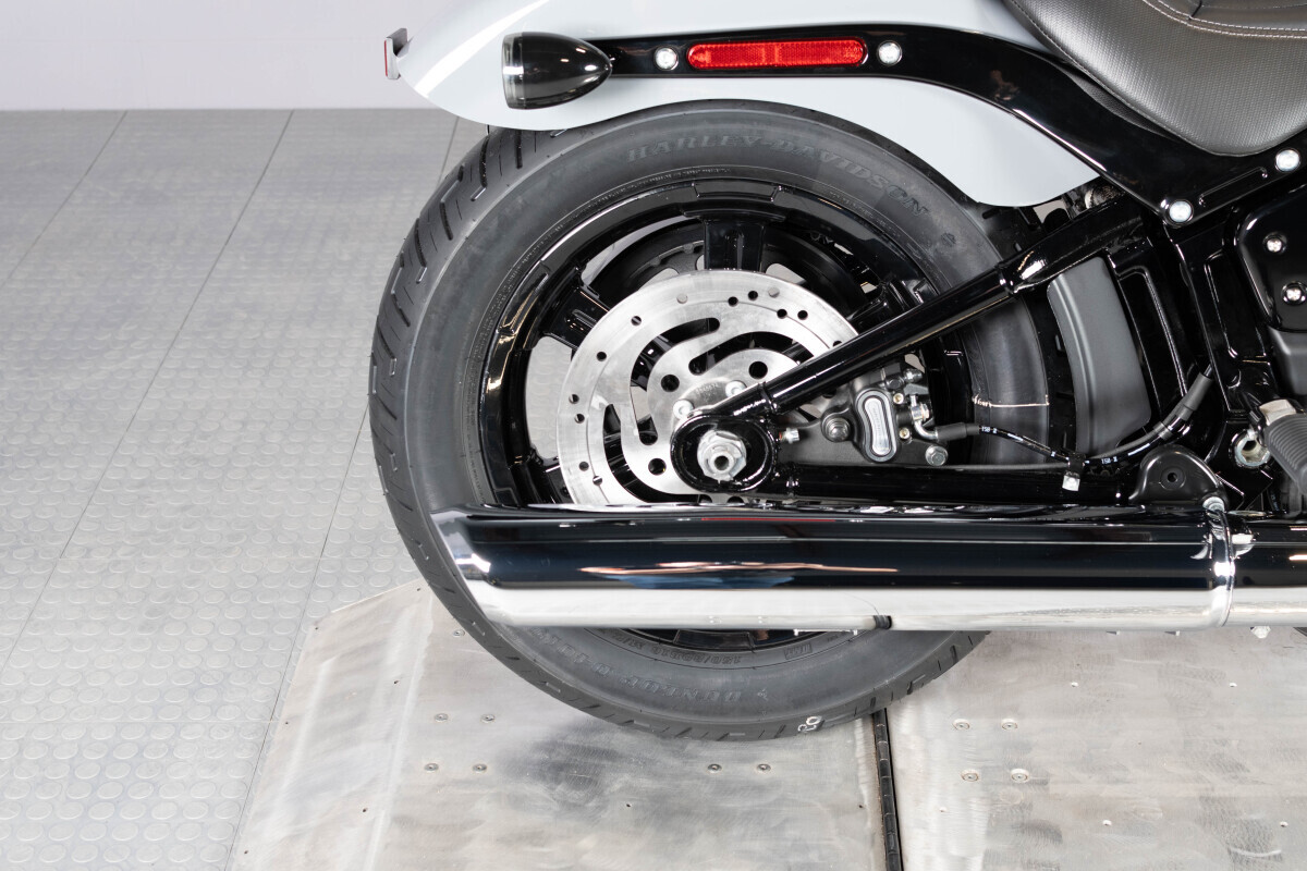 2026 Harley-Davidson® Street Bob® FXBB, photo 11