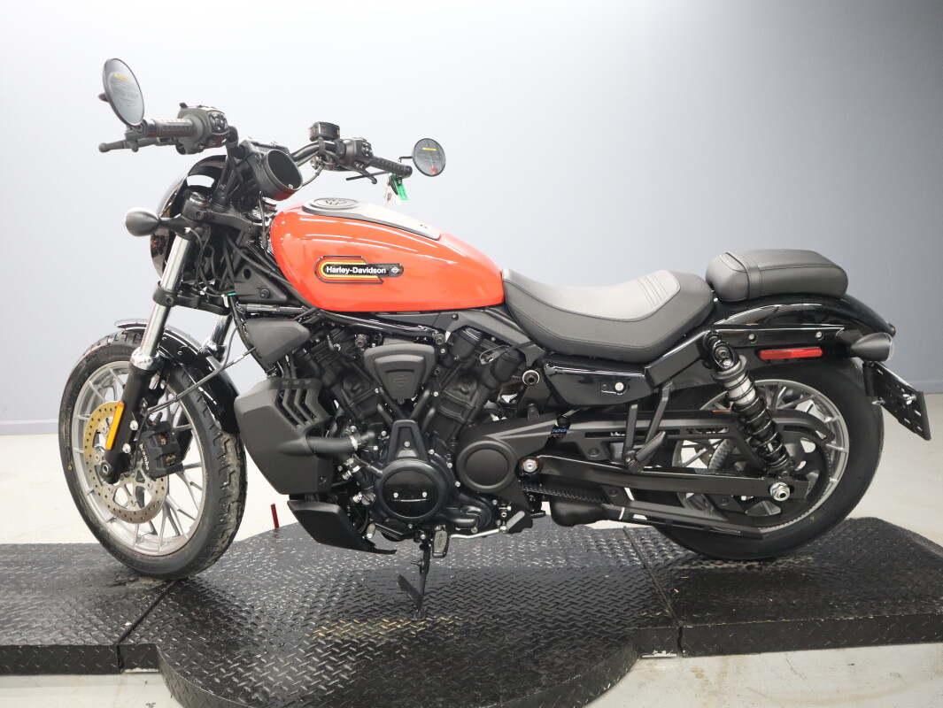 2026 Harley-Davidson® Nightster™ Special RH975S, photo 5