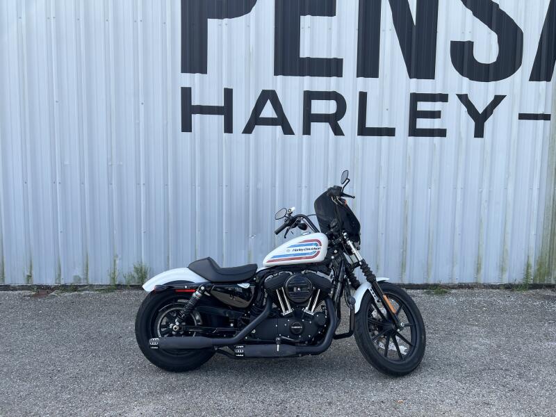 2021 Harley-Davidson® Iron 1200™ Stone Washed White Pearl