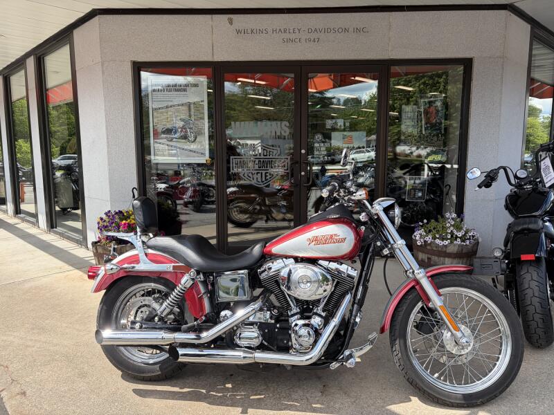 2004 HARLEY-DAVIDSON FXDL LOW RIDER in Sierra Red and Brilliant Silver