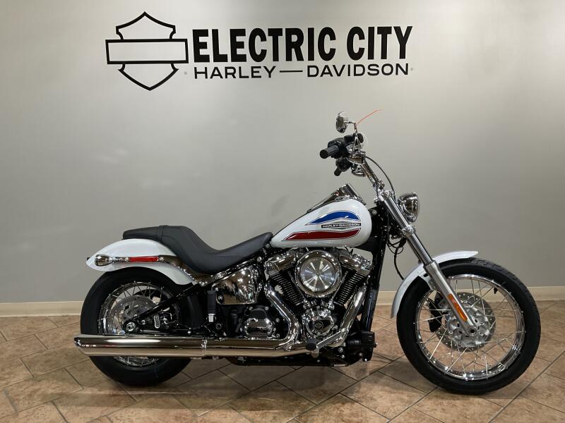 2026 Harley-Davidson® FXD Super Glide® White Onyx Pearl