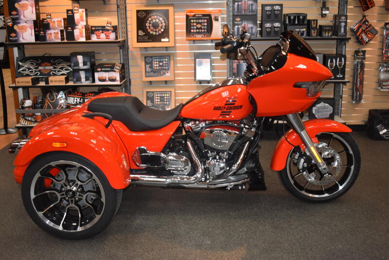 FLTRT 2026 Road Glide 3