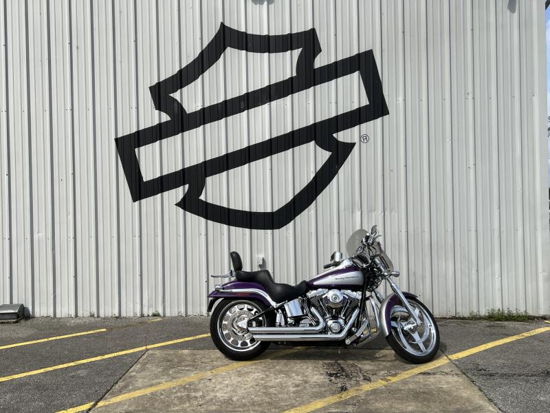 2001 Harley-Davidson® Softail® Deuce Concord Purple Pearl
