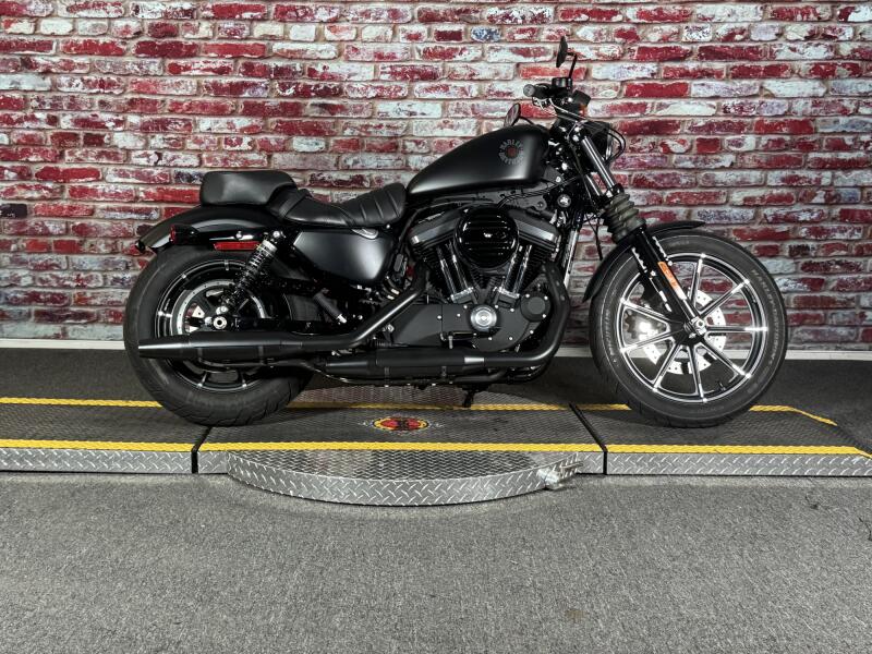 XL 883N 2021 Iron 883™