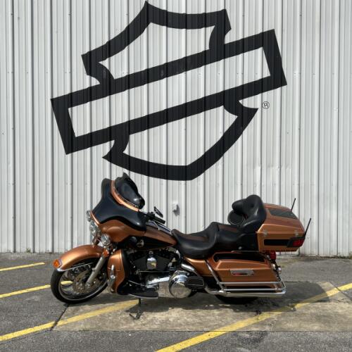 2008 Harley-Davidson® Electra Glide® Ultra Classic® 105th Anniversary Copper Pearl & Vivid Black thumb 2