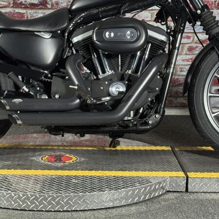 XL 883N 2010 Iron 883™ thumb 2