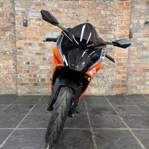 2024 KTM RC 390  thumb 2