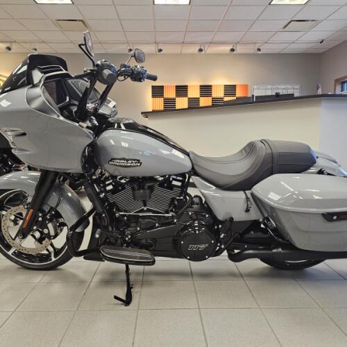 FLTRX 2026 Road Glide® thumb 0