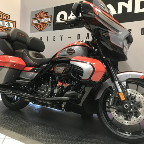 Harley-Davidson® CVO Street Glide Limited 2026 thumb 3