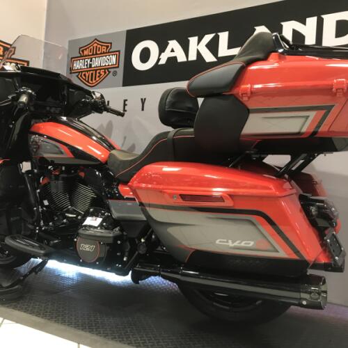 Harley-Davidson® CVO Street Glide Limited 2026 thumb 0