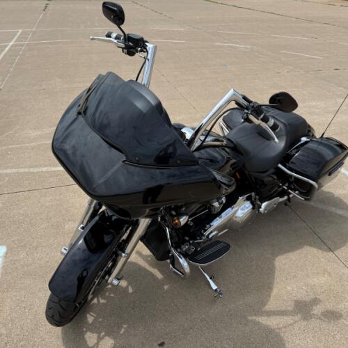 2021 Harley-Davidson® Road Glide® Special Vivid Black thumb 1