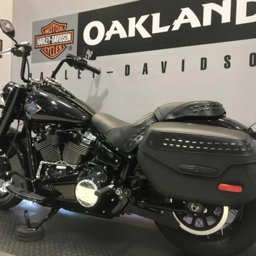 Harley-Davidson® Heritage Classic® 2026 thumb 0