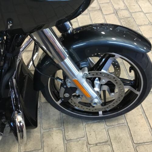 2025 Harley-Davidson® Road Glide® Iron Horse Metallic- 131