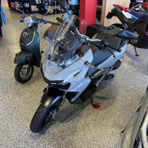 2026 Honda ADV160AT thumb 3