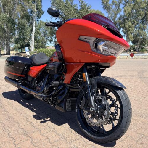 FLTRXSTSE 2026 CVO Road Glide ST thumb 2