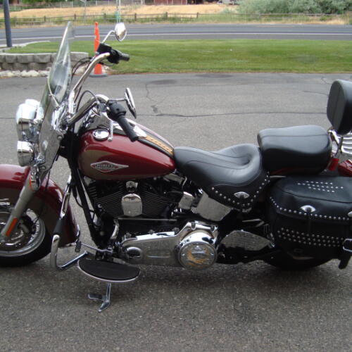 2009 Harley-Davidson® Heritage Softail® Classic Red Hot Sunglo & Smokey Gold thumb 0