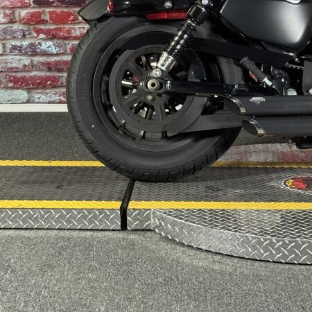 XL 883N 2010 Iron 883™ thumb 0