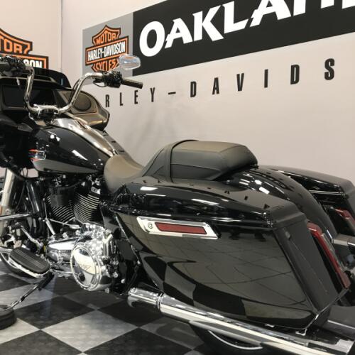 Harley-Davidson® Road Glide® 2026 thumb 2